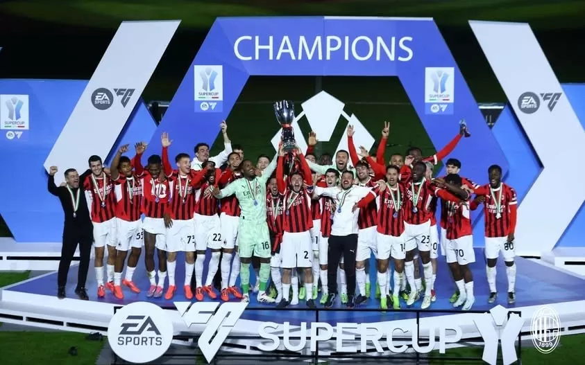Đoạt Siêu cup Italy sau hai trận, tân HLV AC Milan ăn mừng hài hước Đoạt Siêu cup Italy sau hai trận, tân HLV AC Milan ăn mừng hài hước