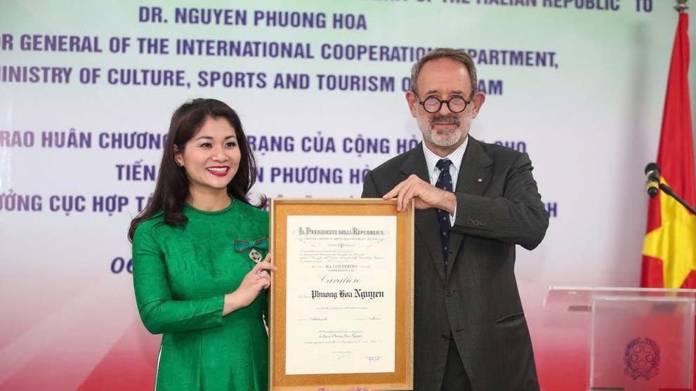 TS. Nguyễn Phương Hòa được Italy vinh danh Huân chương Công trạng