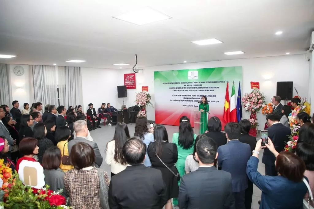 TS. Nguyễn Phương Hòa được Italy vinh danh với Huân chương Công trạng TS. Nguyễn Phương Hòa được Italy vinh danh Huân chương Công trạng