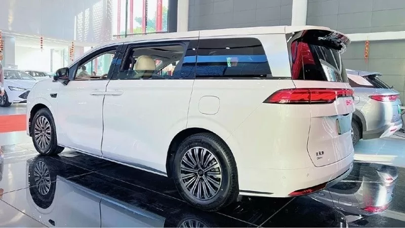 BYD Xia PHEV cập bến đại lý ở Trung Quốc trước thềm ra mắt, giá từ 970 triệu đồng BYD Xia PHEV cập bến đại lý ở Trung Quốc trước thềm ra mắt, giá từ 970 triệu đồng