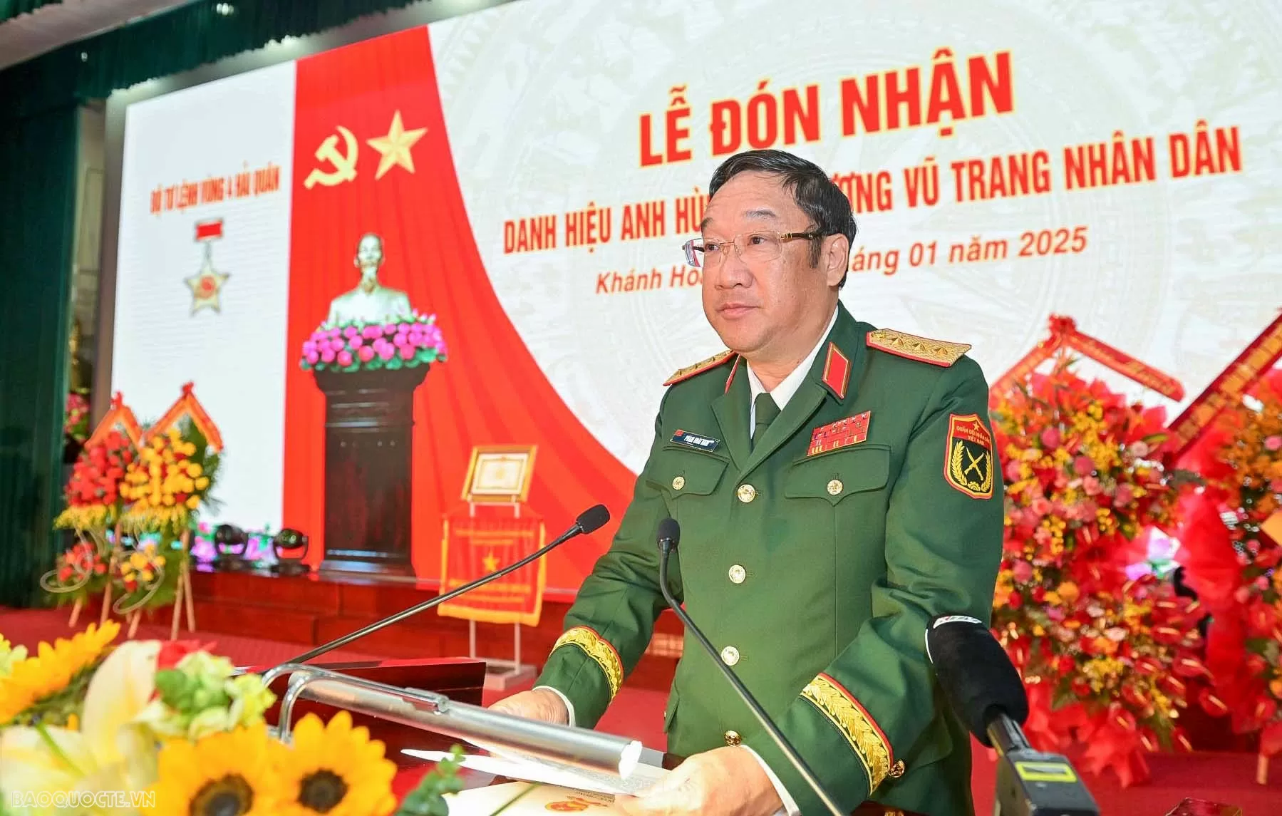 Vùng 4 Hải quân đón nhận danh hiệu Anh hùng lực lượng vũ trang nhân dân Vùng 4 Hải quân đón nhận danh hiệu Anh hùng lực lượng vũ trang nhân dân