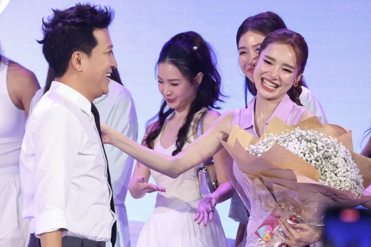 Trường Giang Nhã Phương Trường Giang Nhã Phương