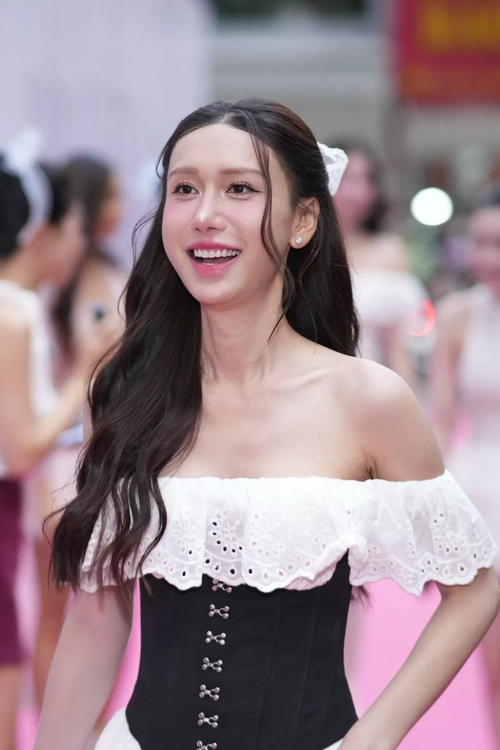 Hình ảnh diễn viên Nhã Phương, Lan Ngọc xinh đẹp ngọt ngào cùng dàn sao nữ Hình ảnh diễn viên Nhã Phương, Lan Ngọc xinh đẹp ngọt ngào cùng dàn sao nữ