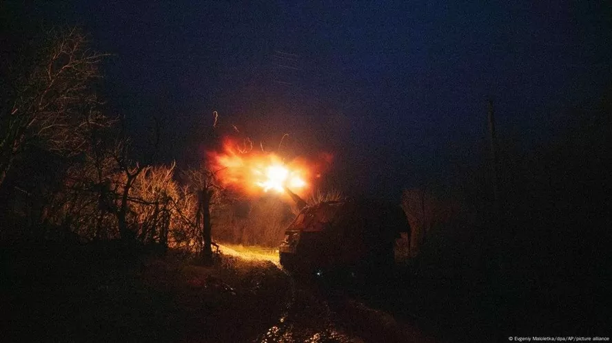 Ukraine bất ngờ phản công tại Kursk: Ukraine bất ngờ phản công tại Kursk: