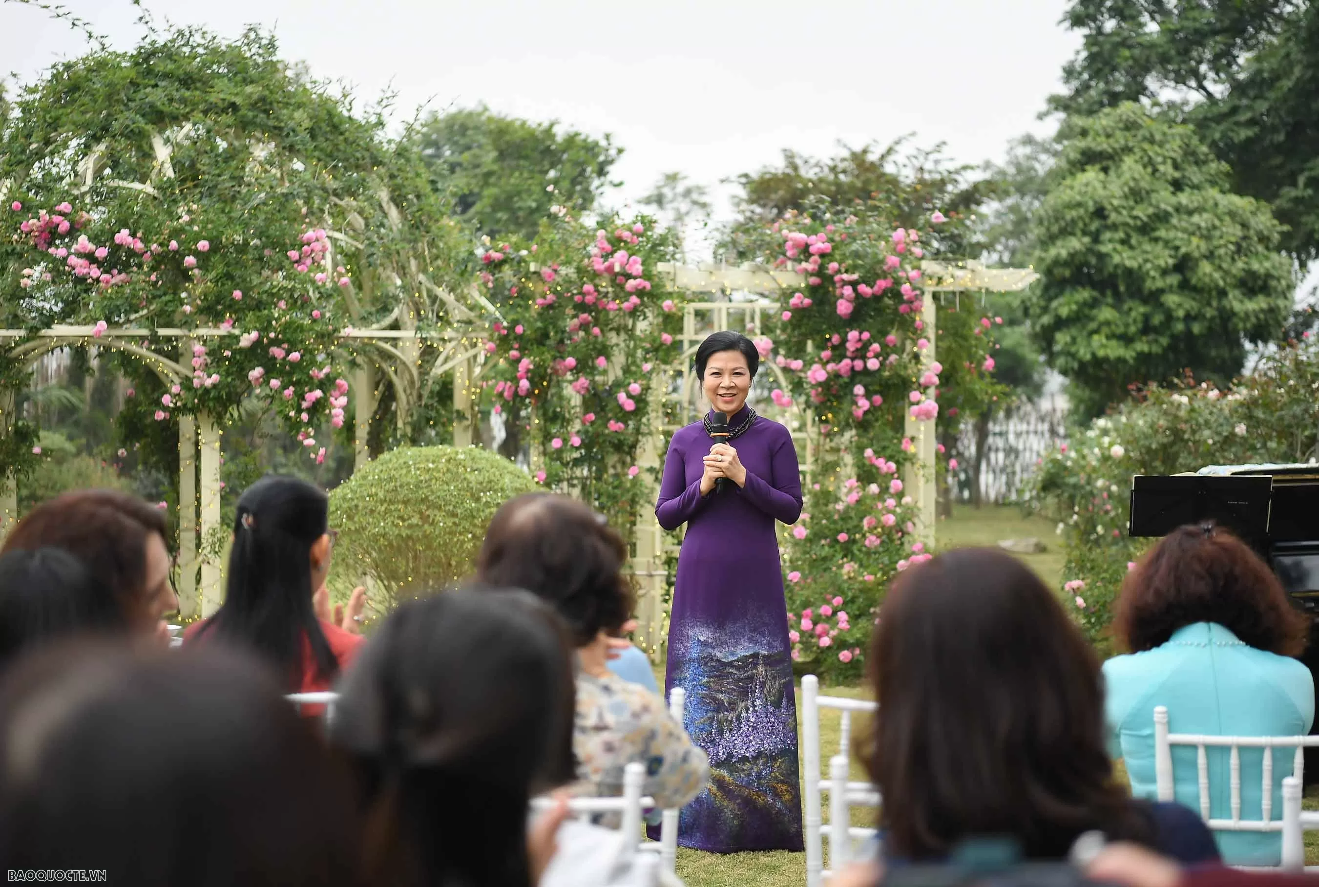 Phu nhân Tổng Bí thư: Sự thân tình, gần gũi của tất cả chị em giống như trong một gia đình ASEAN Phu nhân Tổng Bí thư: Sự thân tình, gần gũi của chị em Nhóm AWCH giống như trong một gia đình ASEAN