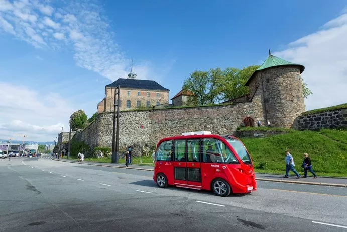 Xe buýt công cộng ở Oslo chạy bằng nhiên liệu thu được từ rác thải hữu cơ. (Nguồn: Sustain Europe) Xe buýt công cộng ở Oslo chạy bằng nhiên liệu thu được từ rác thải hữu cơ. (Nguồn: Sustain Europe)