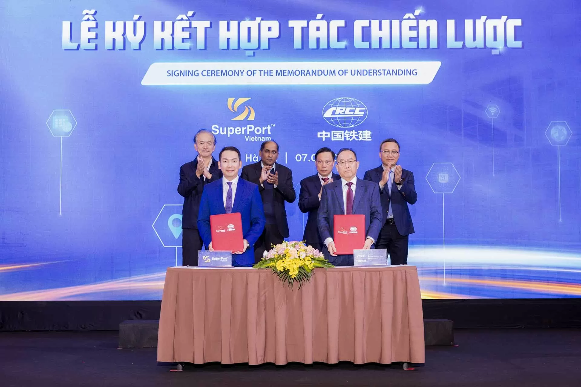 Việt Nam SuperPortTM ký kết biên bản ghi nhớ với Công ty TNHH Tập đoàn Đường sắt Trung Quốc 16 Việt Nam. Việt Nam SuperPortTM ký kết biên bản ghi nhớ với Công ty TNHH Tập đoàn Đường sắt Trung Quốc 16 Việt Nam.