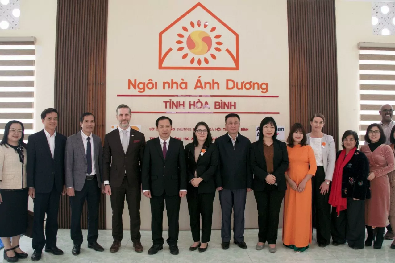 Lễ ra mắt ngôi nhà Ánh Dương Lễ ra mắt ngôi nhà Ánh Dương