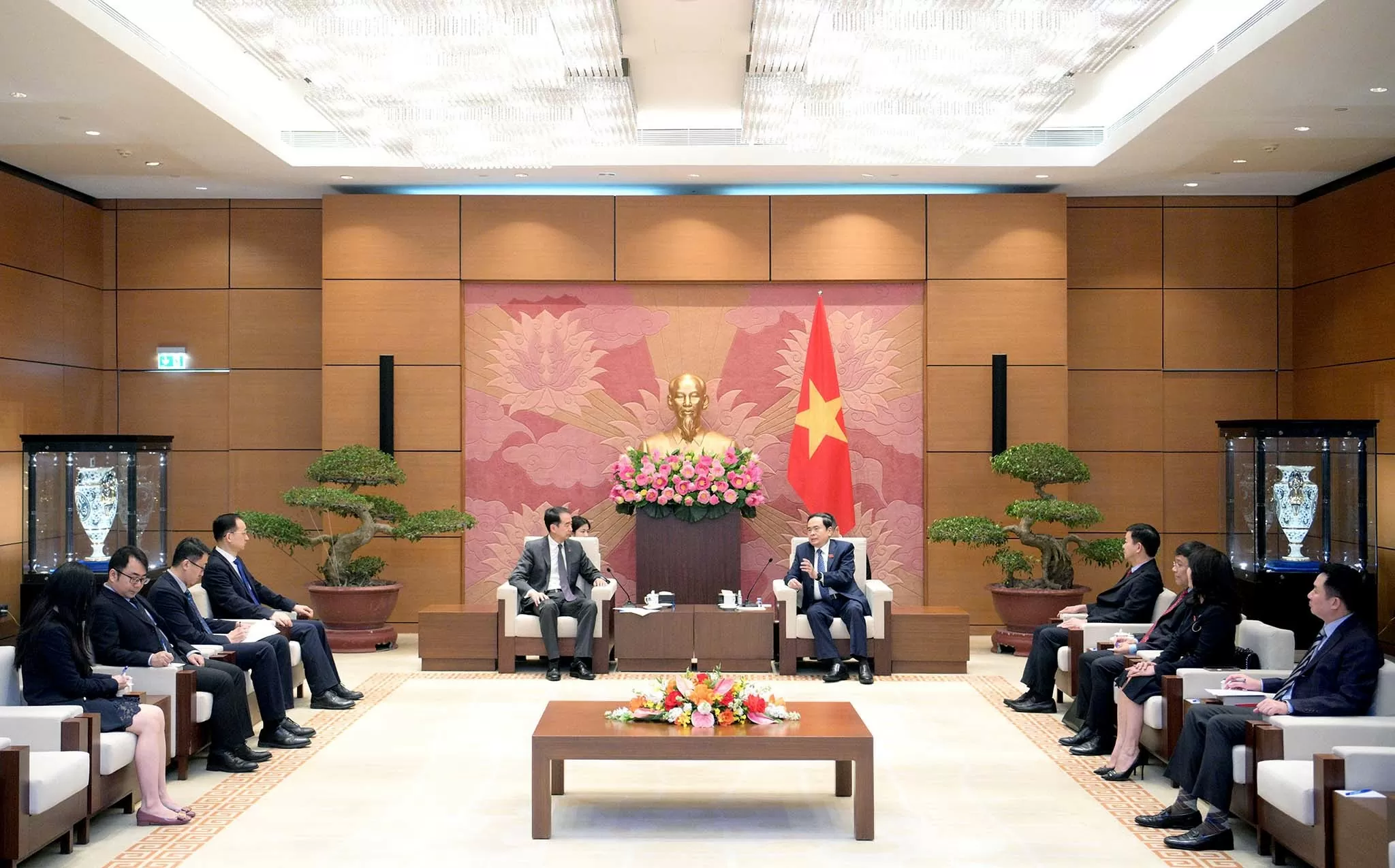 Chủ tịch Quốc hội Trần Thanh Mẫn tiếp Đại sứ Trung Quốc tại Việt Nam Chủ tịch Quốc hội Trần Thanh Mẫn tiếp Đại sứ Trung Quốc tại Việt Nam