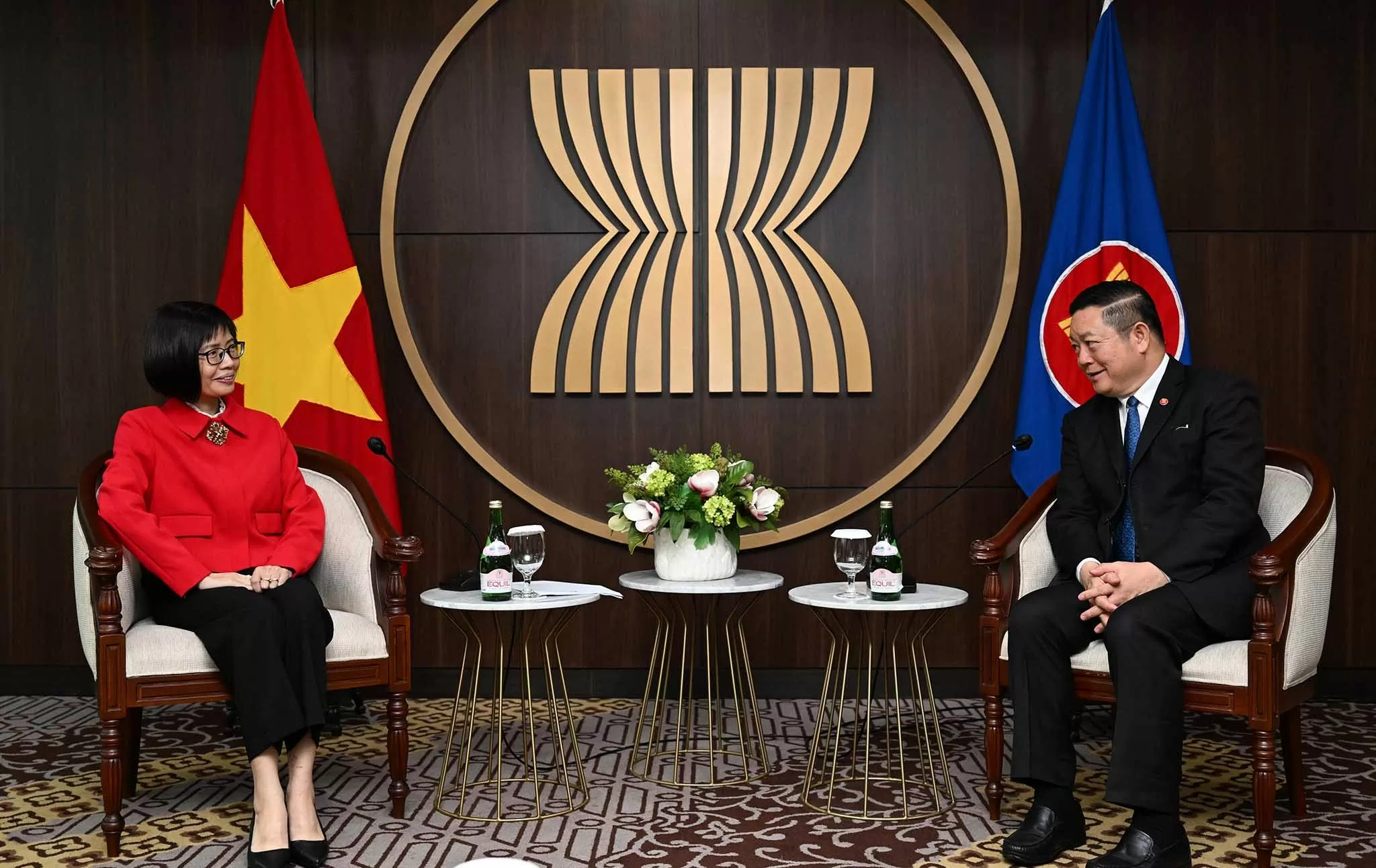 Phái đoàn Việt Nam tại ASEAN dự lễ công bố logo kỷ niệm 50 năm quan hệ ASEAN-New Zealand và gặp Tổng thư ký Kao Kim Hourn Phái đoàn Việt Nam tại ASEAN dự lễ công bố logo kỷ niệm 50 năm quan hệ ASEAN-New Zealand và gặp Tổng thư ký Kao Kim Hourn