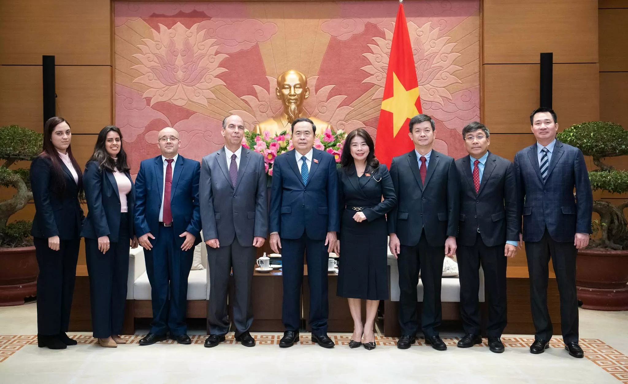 Quan hệ giữa Việt Nam và Cuba đang ở giai đoạn phát triển toàn diện, bền vững Quan hệ giữa Việt Nam và Cuba đang ở giai đoạn phát triển toàn diện, bền vững