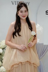 Lan Phương đọ sắc cùng Bảo Thanh; NSƯT Quách Thu Phương khoe dáng mảnh mai