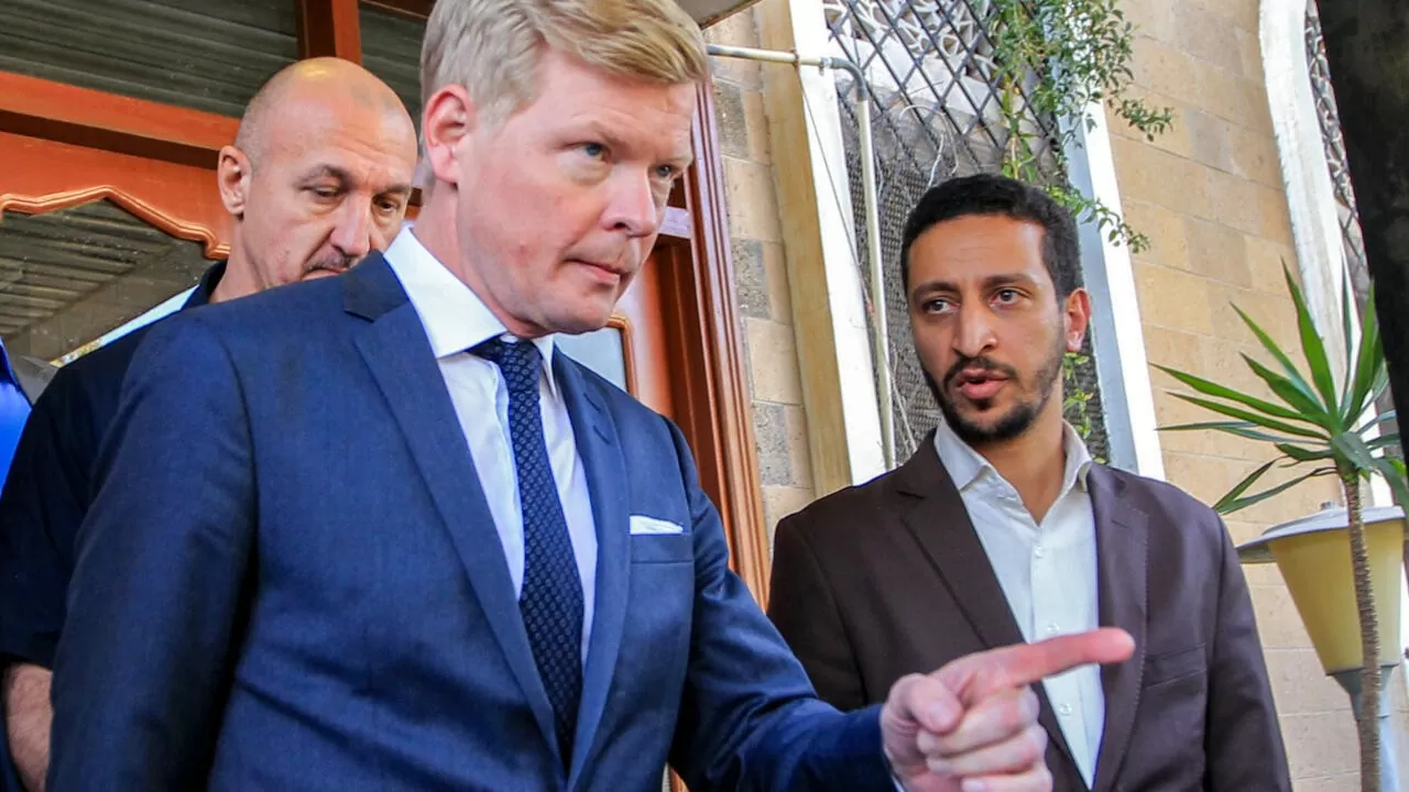 Đặc phái viên LHQ kêu gọi Houthi trả tự do ngay lập tức cho người bị giam giữ Đặc phái viên LHQ kêu gọi Houthi trả tự do ngay lập tức cho người bị giam giữ