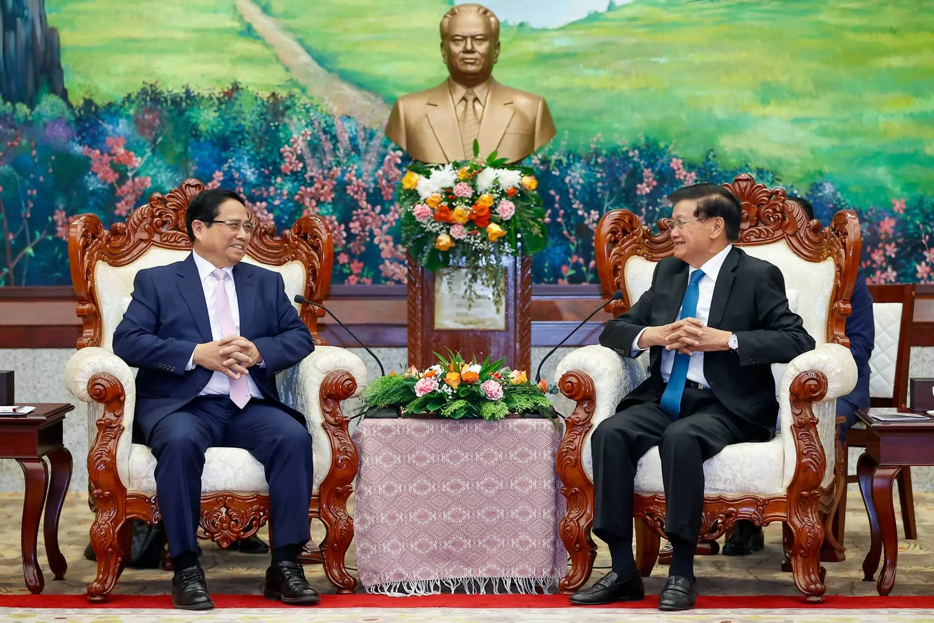 Thủ tướng Phạm Minh Chính hội kiến Tổng Bí thư, Chủ tịch nước Lào Thongloun Sisoulith Thủ tướng Phạm Minh Chính hội kiến Tổng Bí thư, Chủ tịch nước Lào Thongloun Sisoulith