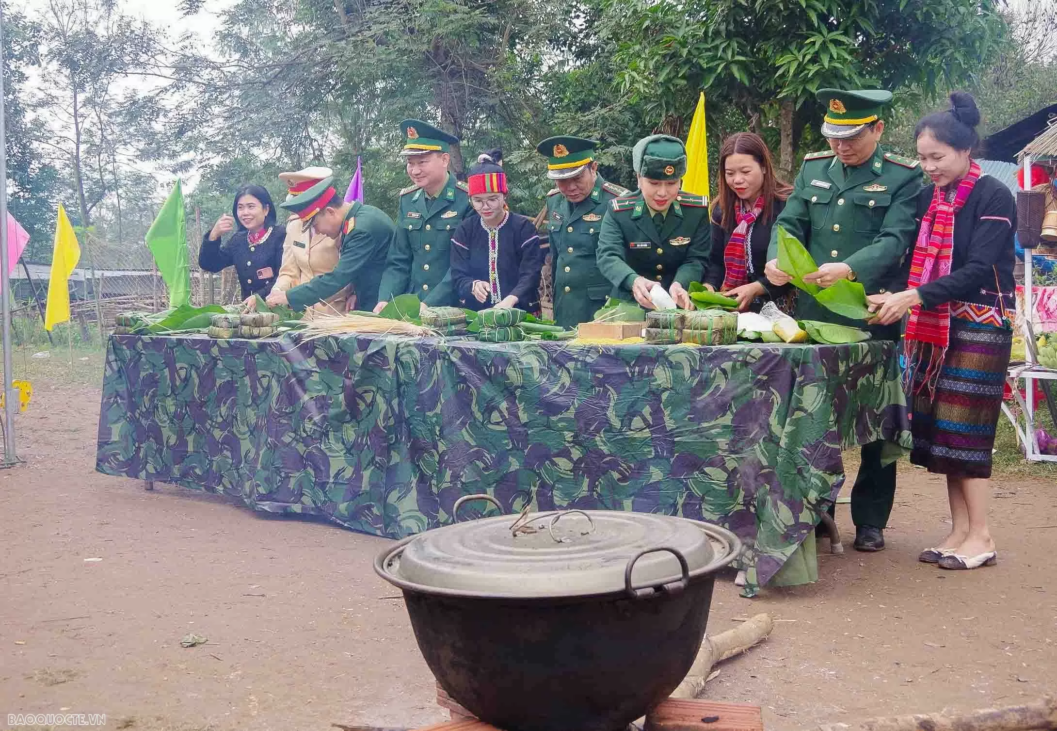 Quảng Trị: Mang xuân đến bà con nơi biên giới Quảng Trị: Mang xuân đến bà con nơi biên giới