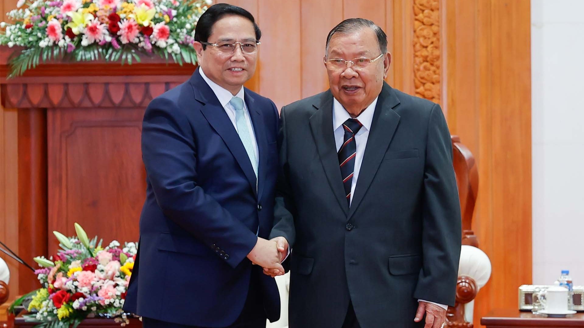 thu tuong pham minh chinh gap cac nguyen lanh dao cap cao lao