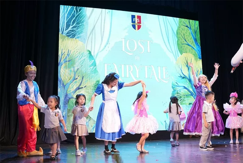Đại nhạc hội ‘Lạc Vào Xứ Sở Thần Tiên’ của hệ thống giáo dục mầm non Phần Lan: Hành trình kết nối đầy cảm xúc Đại nhạc hội ‘Lạc Vào Xứ Sở Thần Tiên’ của hệ thống giáo dục mầm non Phần Lan: Hành trình kết nối đầy cảm xúc