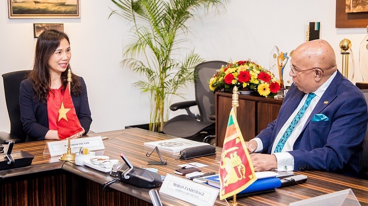 Đại sứ Việt Nam tại Sri Lanka thăm, làm việc với tập đoàn Hayleys