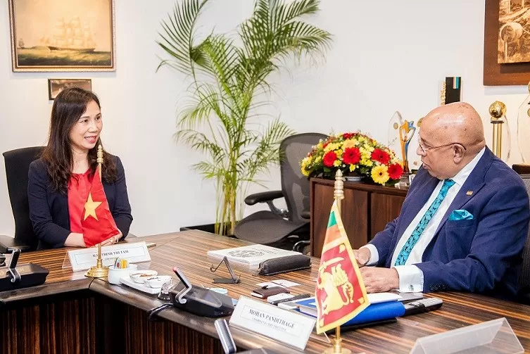 Đại sứ Việt Nam tại Sri Lanka thăm, làm việc với Tập đoàn Hayleys, Sri Lanka