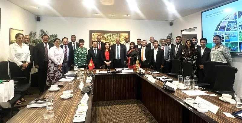 Đại sứ Việt Nam tại Sri Lanka thăm, làm việc với Tập đoàn Hayleys, Sri Lanka