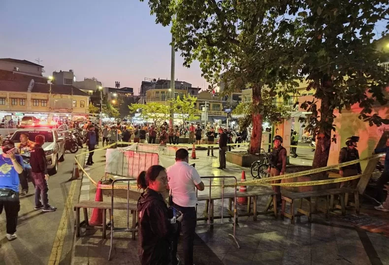 Hiện trường vụ sát hại cựu nghị sĩ Campuchia Lim Kimya ở Bangkok, Thái Lan tối 7/1. Ảnh: Bangkok Post Hiện trường vụ sát hại cựu nghị sĩ Campuchia Lim Kimya ở Bangkok, Thái Lan tối 7/1. Ảnh: Bangkok Post