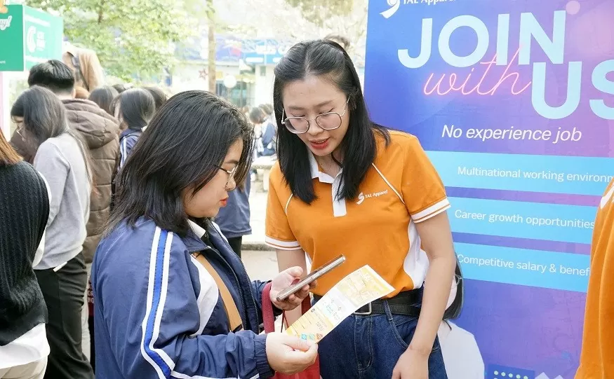 Ngày hội việc làm 2025: Kết nối sinh viên với cơ hội nghề nghiệp trong kỷ nguyên AI Ngày hội việc làm 2025: Kết nối sinh viên với cơ hội nghề nghiệp trong kỷ nguyên AI