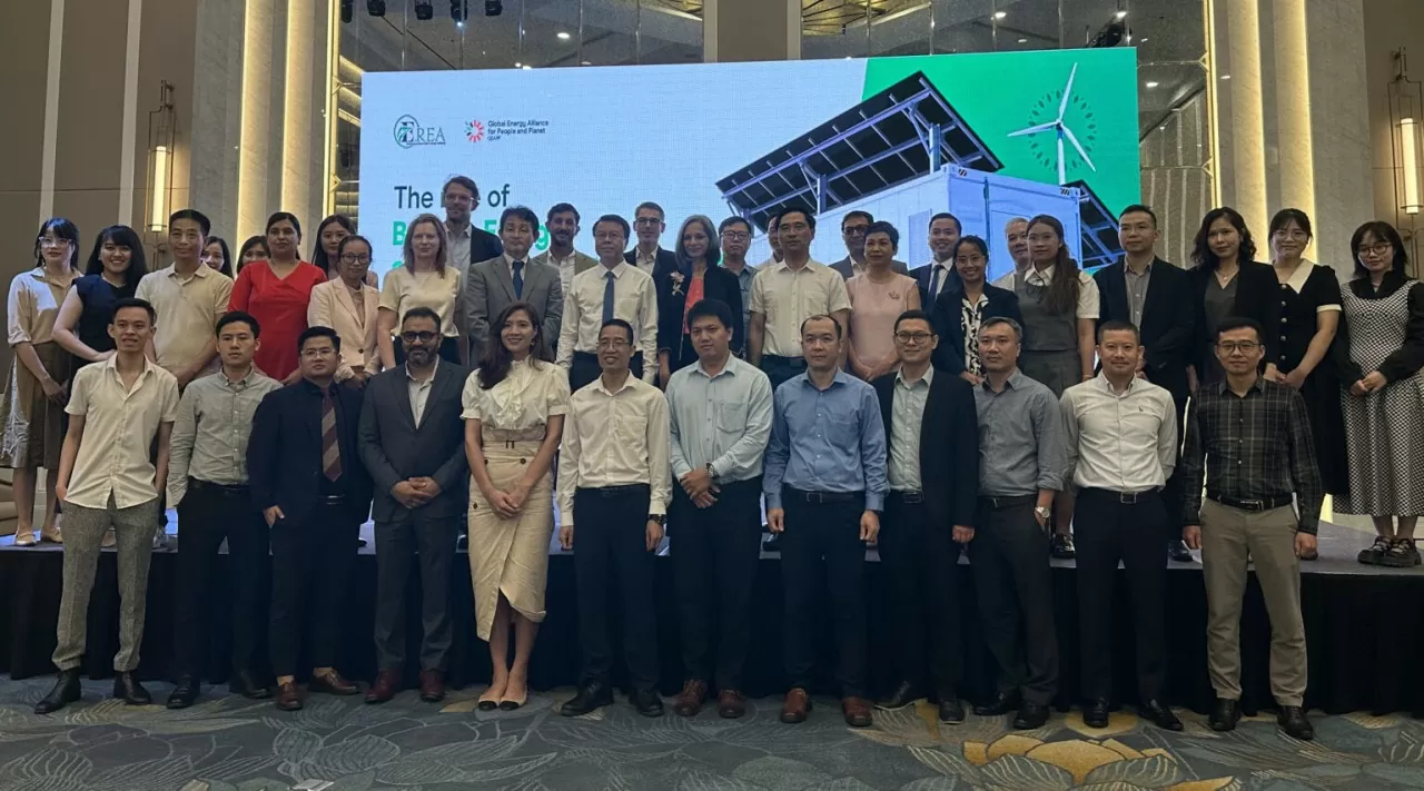 Hút vốn cho quá trình chuyển đổi xanh thông qua các tổ chức tài chính và nhà đầu tư tư nhân Hút vốn cho quá trình chuyển đổi xanh thông qua các tổ chức tài chính và nhà đầu tư tư nhân