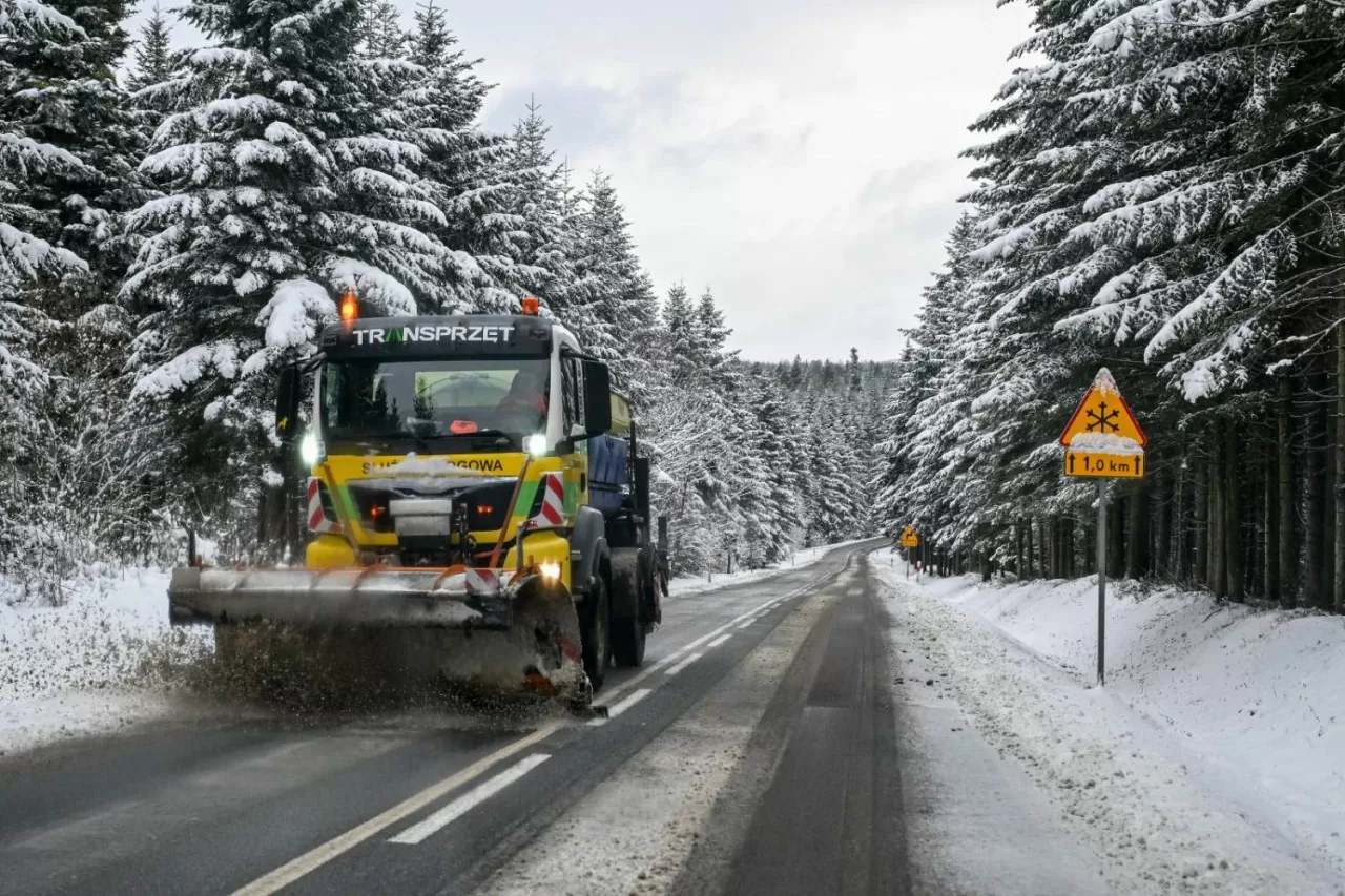 Ba Lan vật lộn với bão tuyết, gần 1.000 sự cố trong chưa đầy một tuần