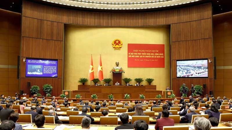 cong bo quyet dinh thanh lap ban chi dao trung uong ve phat trien khoa hoc cong nghe doi moi sang tao va chuyen doi so