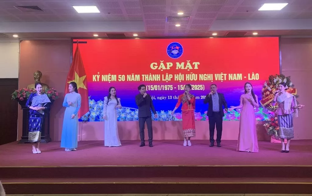 Chặng đường 50 năm vun đắp tình hữu nghị đặc biệt Việt Nam-Lào