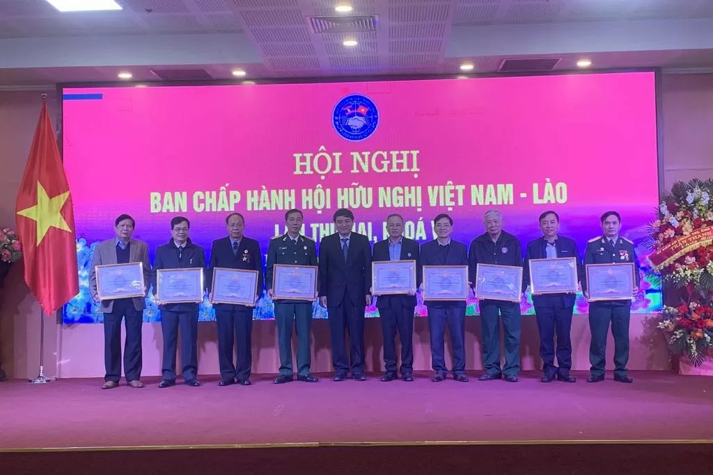 Chặng đường 50 năm vun đắp tình hữu nghị đặc biệt Việt Nam-Lào Chặng đường 50 năm vun đắp tình hữu nghị đặc biệt Việt Nam-Lào