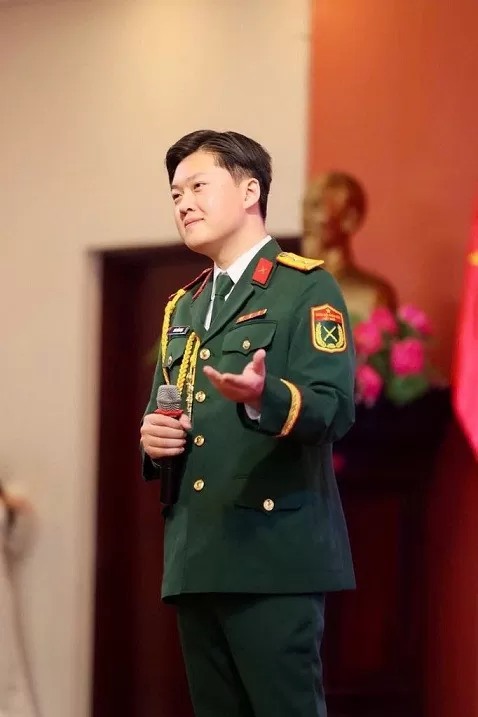 Ca sĩ trẻ Bùi Tuấn Ngọc được bầu vào làm Uỷ viên Ban Chấp hành Trung ương Hội Hữu nghị Việt Nam-Lào Ca sĩ trẻ Bùi Tuấn Ngọc được bầu vào làm Uỷ viên Ban Chấp hành Trung ương Hội Hữu nghị Việt Nam-Lào