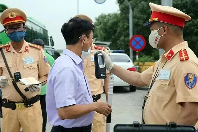 Chi tiết mức phạt nồng độ cồn của ô tô, xe máy mới nhất năm 2025