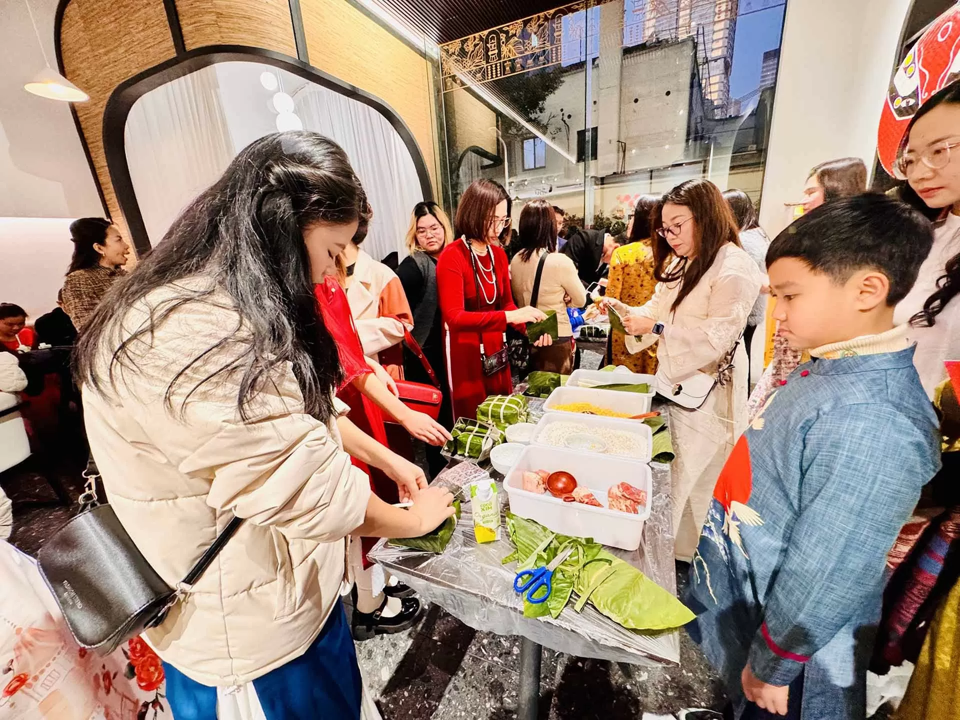 Tưng bừng Xuân Quê hương 2025 tại khu vực Hoa Đông, Trung Quốc