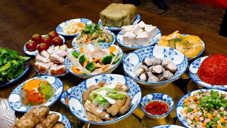 Văn khấn cúng tiễn tổ tiên ngày Tết chuẩn nhất 2025