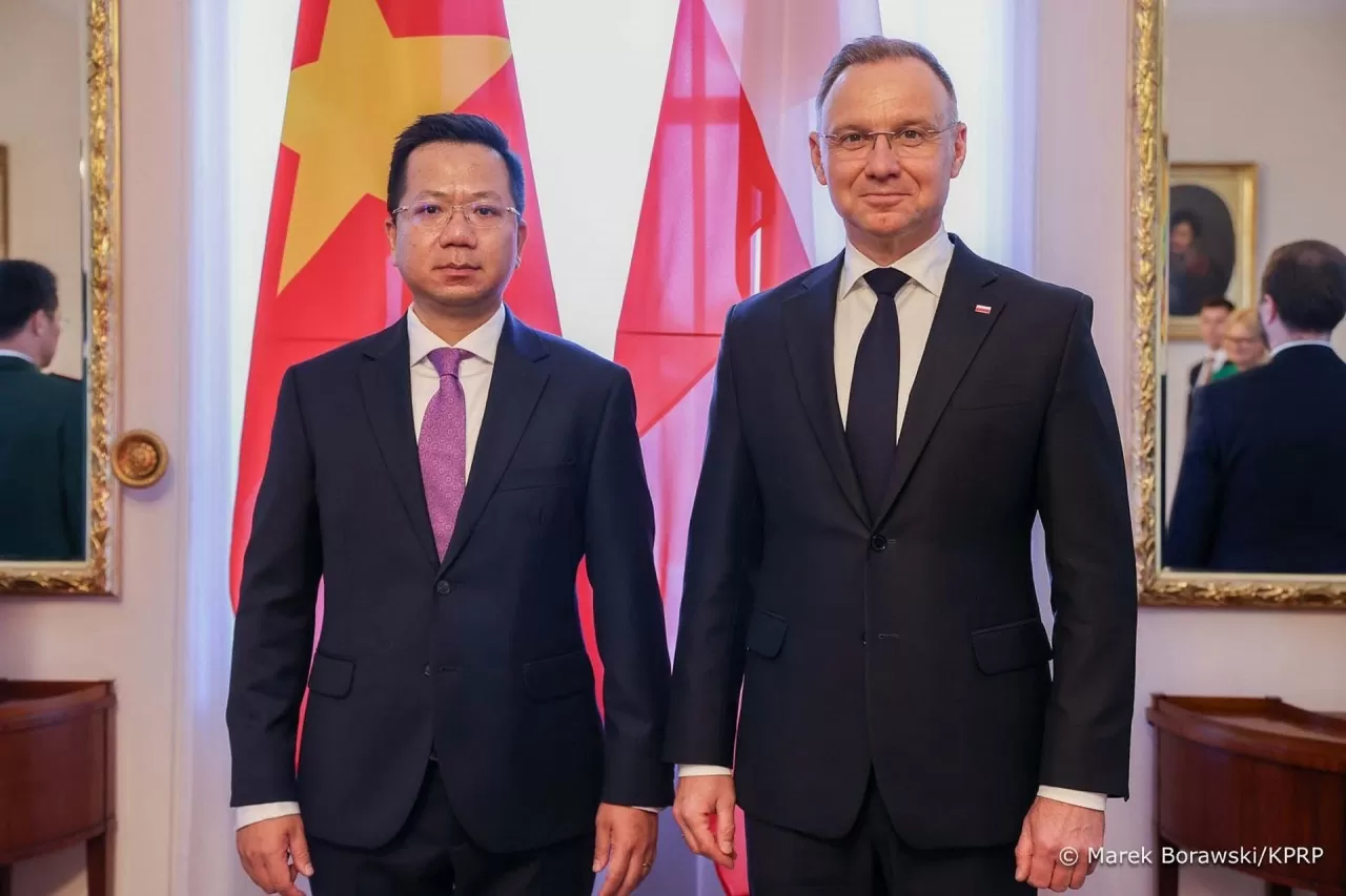 Đại sứ Hà Hoàng Hải: Chuyến thăm thể hiện sự coi trọng của Việt Nam với 'người bạn lâu đời' Ba Lan Đại sứ Hà Hoàng Hải: Chuyến thăm thể hiện sự coi trọng của Việt Nam với 'người bạn lâu đời' Ba Lan