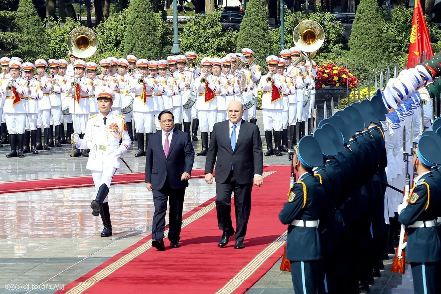 Thủ tướng Phạm Minh Chính chủ trì lễ đón Thủ tướng Nga Mikhail Mishustin thăm chính thức Việt Nam