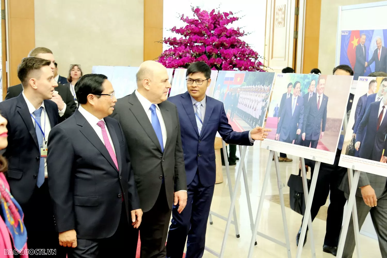 Thủ tướng Phạm Minh Chính chủ trì lễ đón Thủ tướng Nga Mikhail Mishustin thăm chính thức Việt Nam