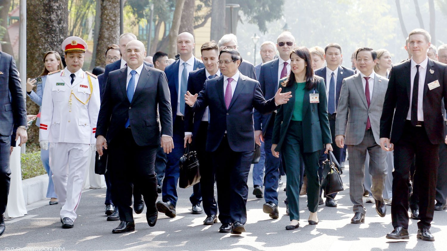 thu tuong pham minh chinh chu tri le don thu tuong nga mikhail mishustin tham chinh thuc viet nam