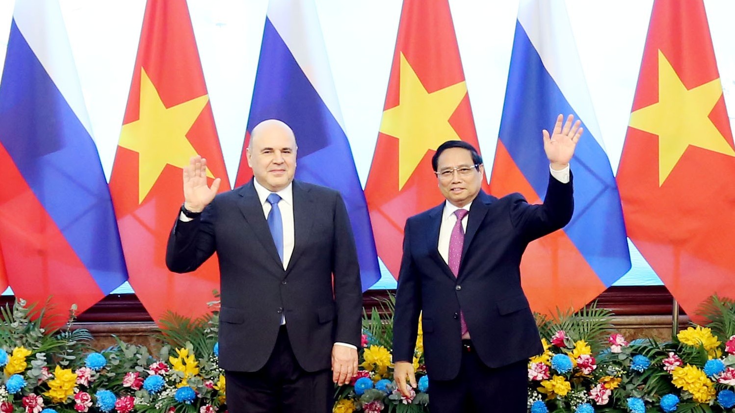 dong luc manh me cung co va lam sau sac hon nua quan he doi tac chien luoc toan dien viet nam nga