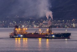 Giá dầu Trung Đông tăng cao, nhiều nước châu Á tìm đến thị trường Mỹ