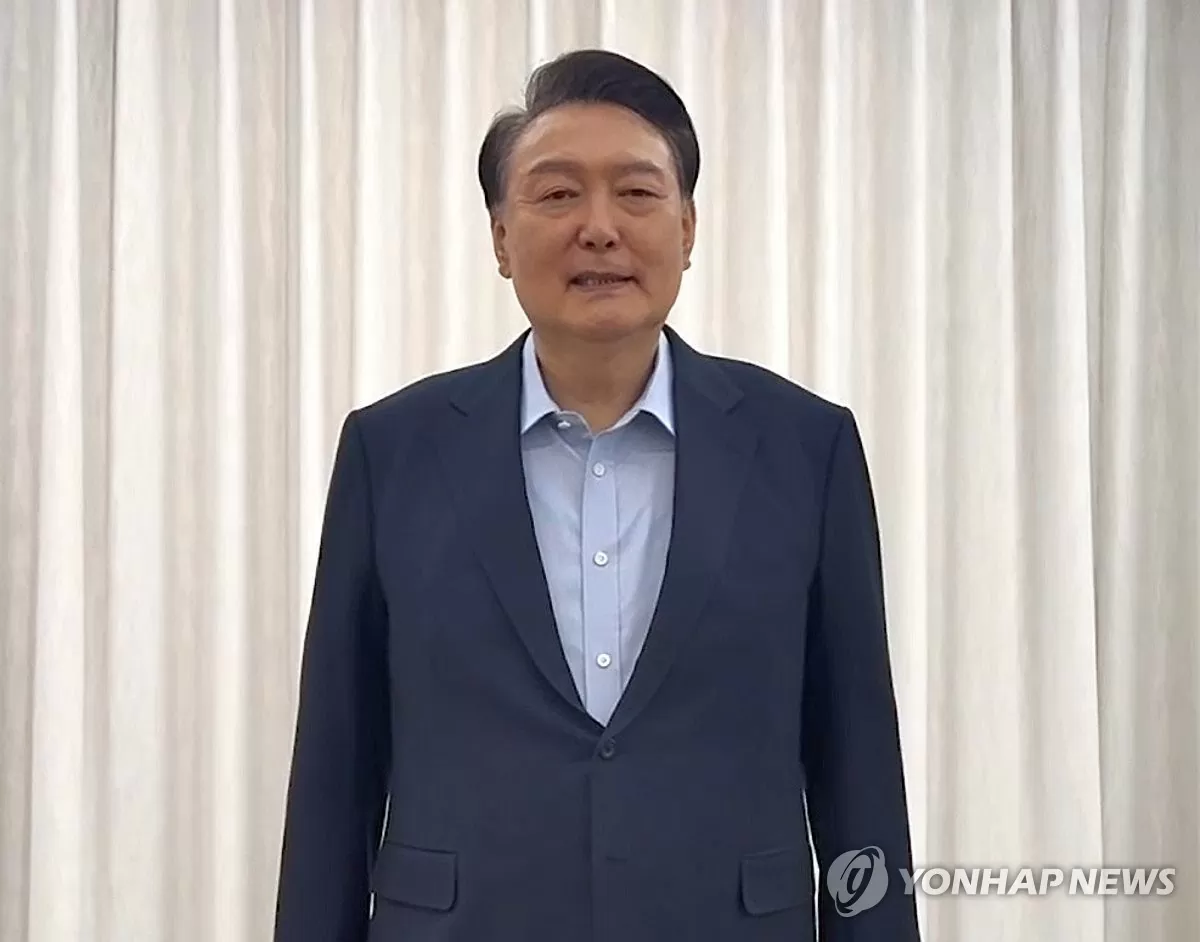 Tổng thống Hàn Quốc bị bắt giữ Tổng thống Hàn Quốc bị bắt giữ