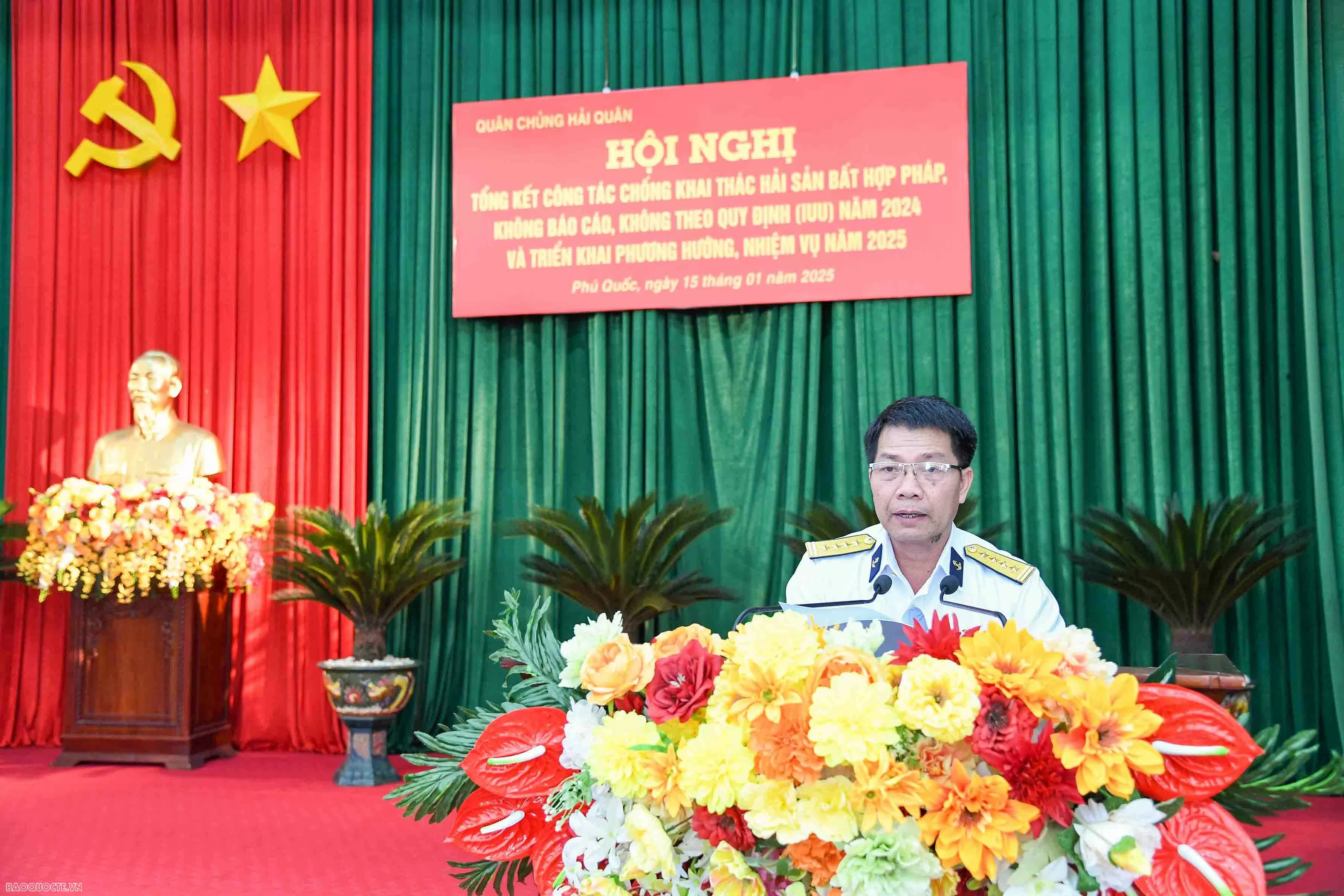 Lực lượng Hải quân ngăn chặn kịp thời gần 300 tàu cá có ý định vượt ranh giới Năm 2024, lực lượng Hải quân ngăn chặn kịp thời 278 tàu cá có ý định vượt ranh giới