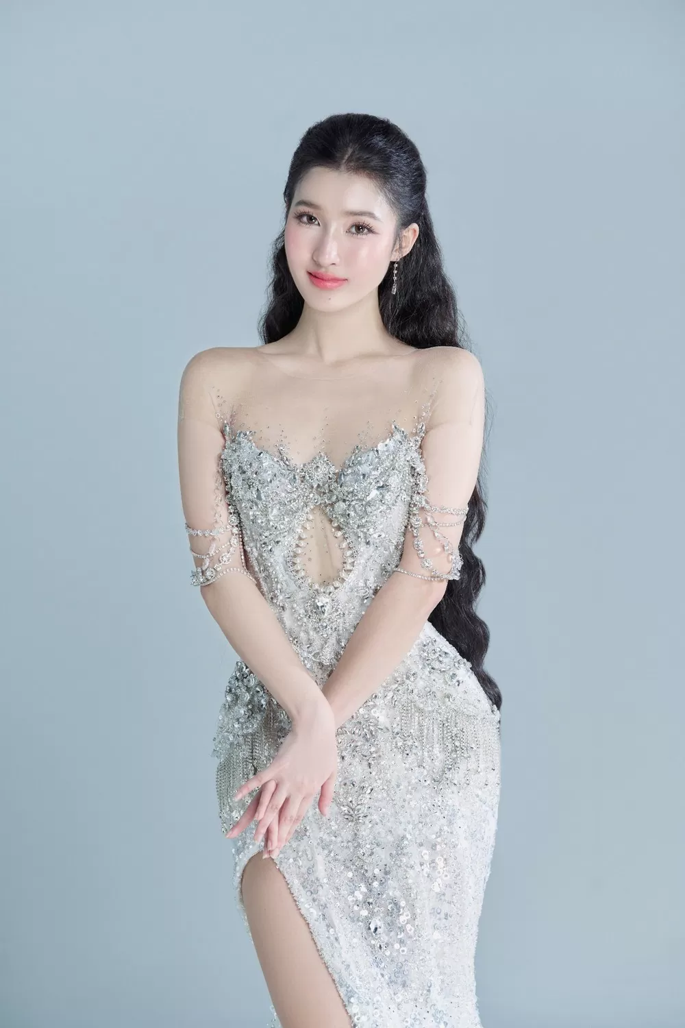 Á hậu Phương Nhi Á hậu Phương Nhi