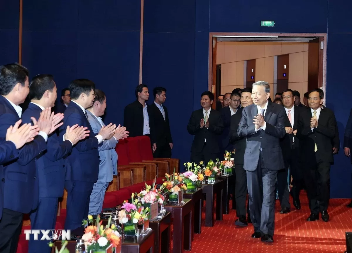 Phát biểu của Tổng Bí thư tại Diễn đàn quốc gia phát triển doanh nghiệp công nghệ số Việt Nam Phát biểu của Tổng Bí thư tại Diễn đàn quốc gia phát triển doanh nghiệp công nghệ số Việt Nam
