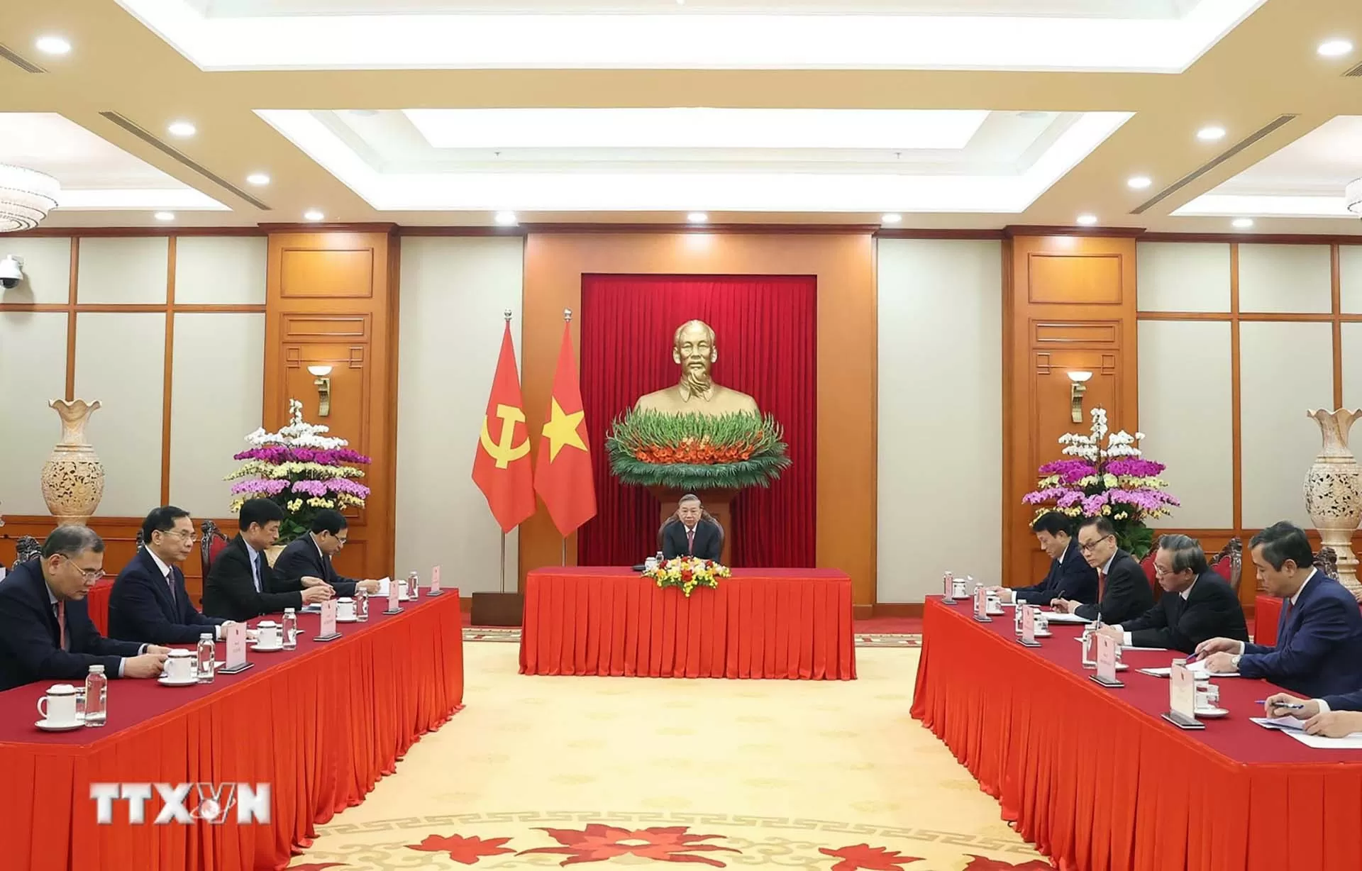 Tổng Bí thư Tô Lâm điện đàm với Tổng Bí thư, Chủ tịch nước Trung Quốc Tập Cận Bình Tổng Bí thư Tô Lâm điện đàm với Tổng Bí thư, Chủ tịch nước Trung Quốc Tập Cận Bình