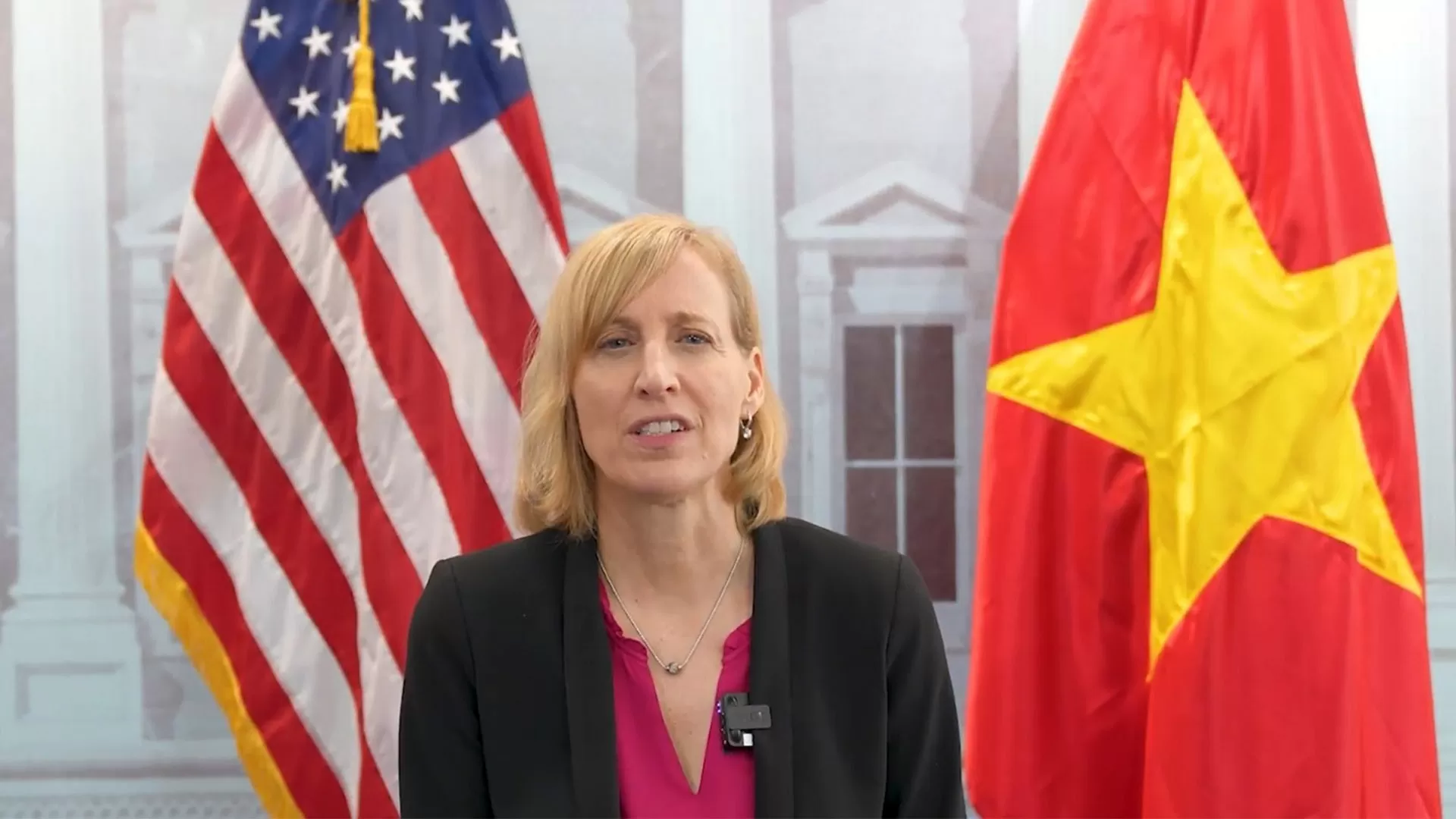 Tổng lãnh sự Hoa Kỳ Susan Burns. (Ảnh chụp màn hình) Tổng lãnh sự Hoa Kỳ Susan Burns. (Ảnh chụp màn hình)