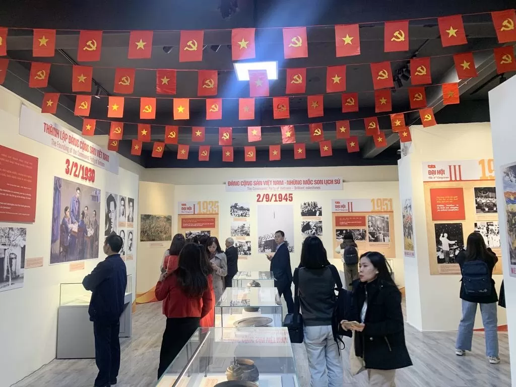 Tái hiện những mốc son lịch sử của Đảng Cộng sản Việt Nam Tái hiện những mốc son lịch sử của Đảng Cộng sản Việt Nam