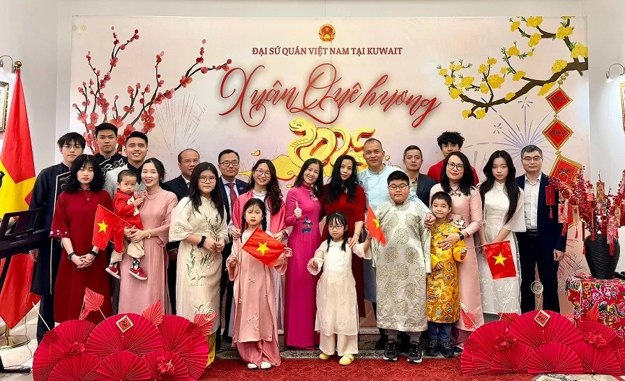 Đại sứ quán Việt Nam tại Cô-oét tổ chức đón Tết Ất Tỵ mừng Xuân 2025 cho cộng đồng người Việt Nam ở sở tại Đại sứ quán Việt Nam tại Cô-oét tổ chức đón Tết Ất Tỵ mừng Xuân 2025 cho cộng đồng người Việt Nam ở sở tại