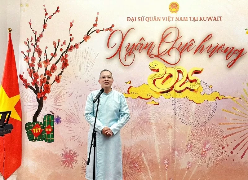 Đại sứ quán Việt Nam tại Cô-oét tổ chức đón Tết Ất Tỵ mừng Xuân 2025 cho cộng đồng người Việt Nam ở sở tại